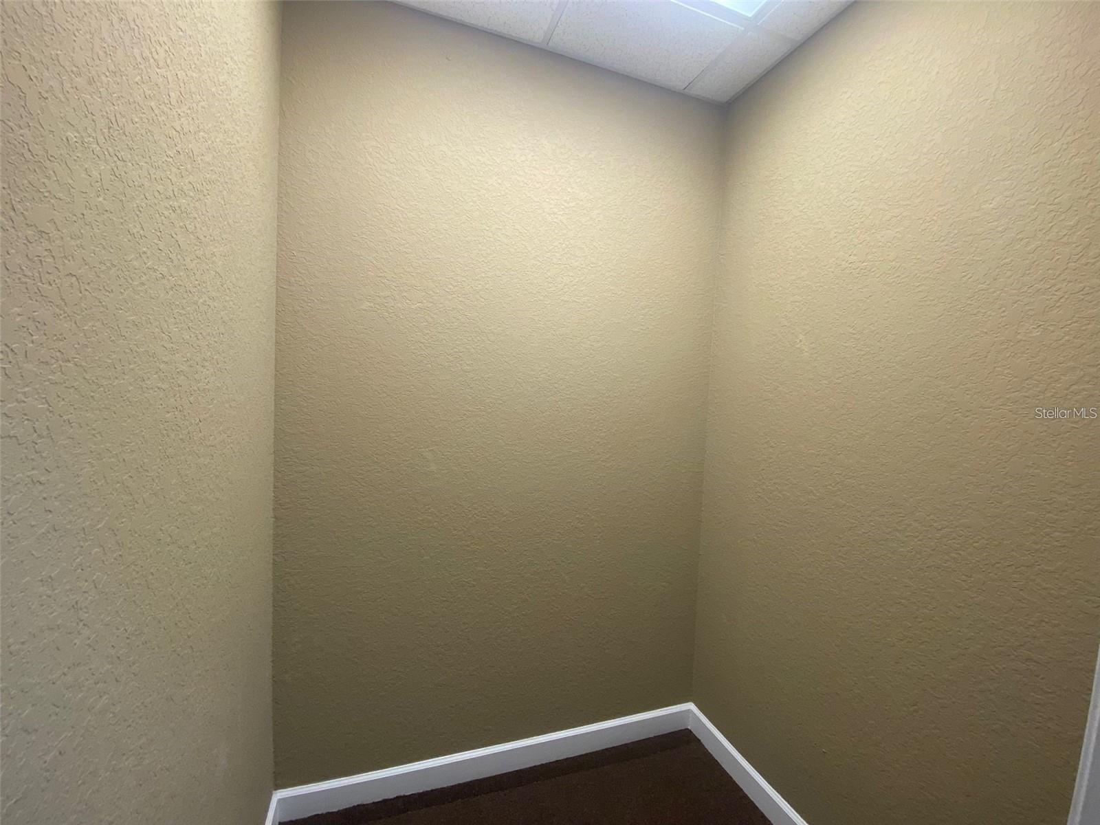 ALAFAYA PROFESSIONAL PARK - Commercial Lease