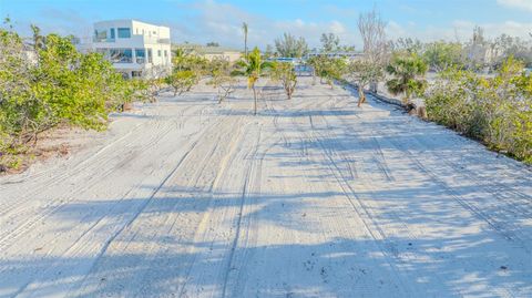 Photo of 6351 Gulf Of Mexico Drive, Longboat Key, FL 34228 (MLS # T3512919)