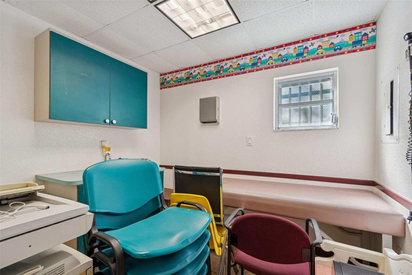 KORTSCHS WEDGEWOOD PARK TR A PT REP - Commercial Sale