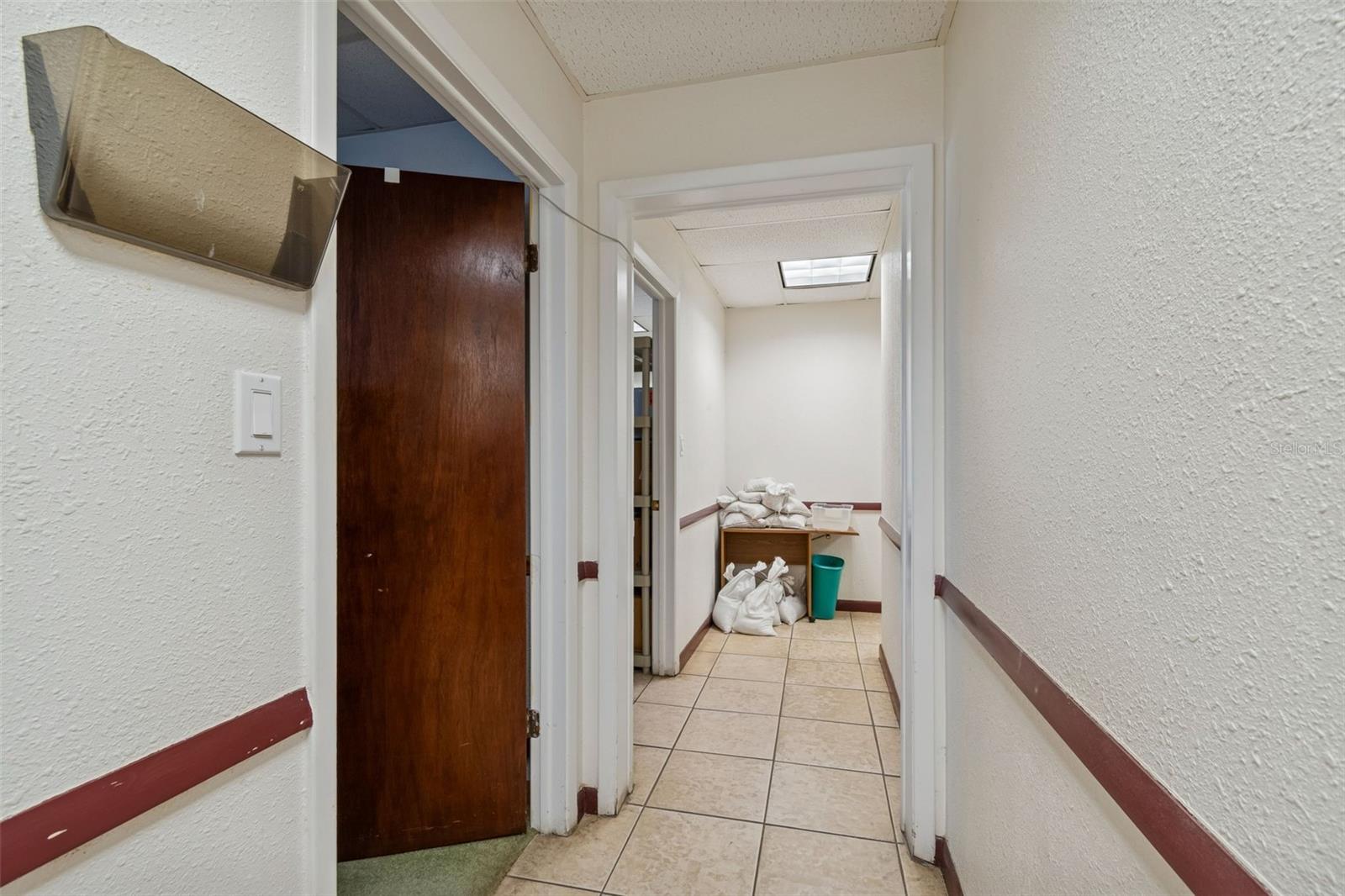 KORTSCHS WEDGEWOOD PARK TR A PT REP - Commercial Sale