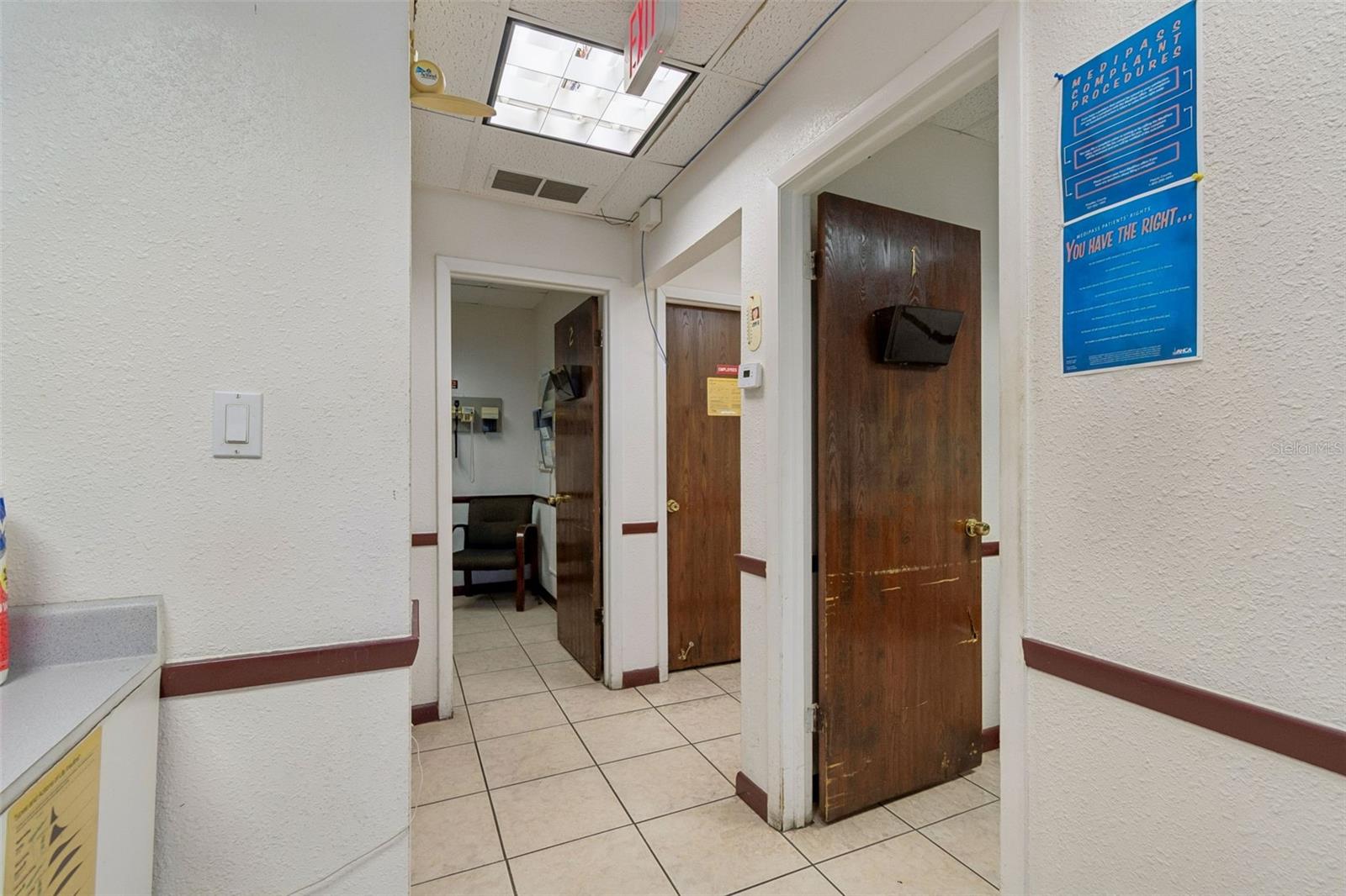 KORTSCHS WEDGEWOOD PARK TR A PT REP - Commercial Sale