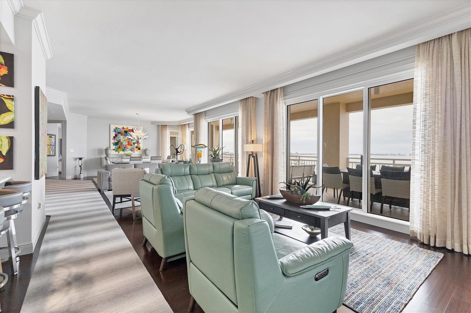 THE TOWER RESIDENCES - Residential