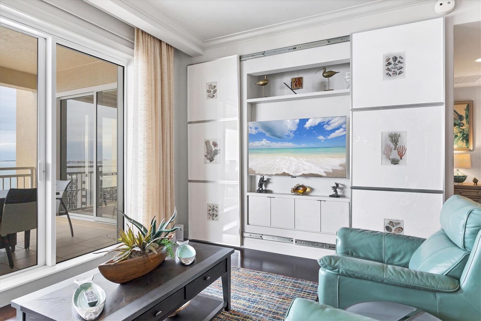 THE TOWER RESIDENCES - Residential