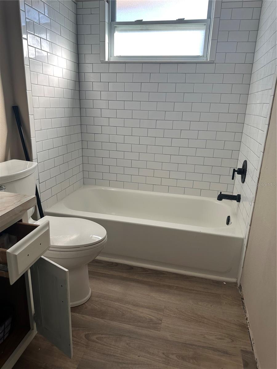 BRANDYWINE CONDO 02 - Residential Lease