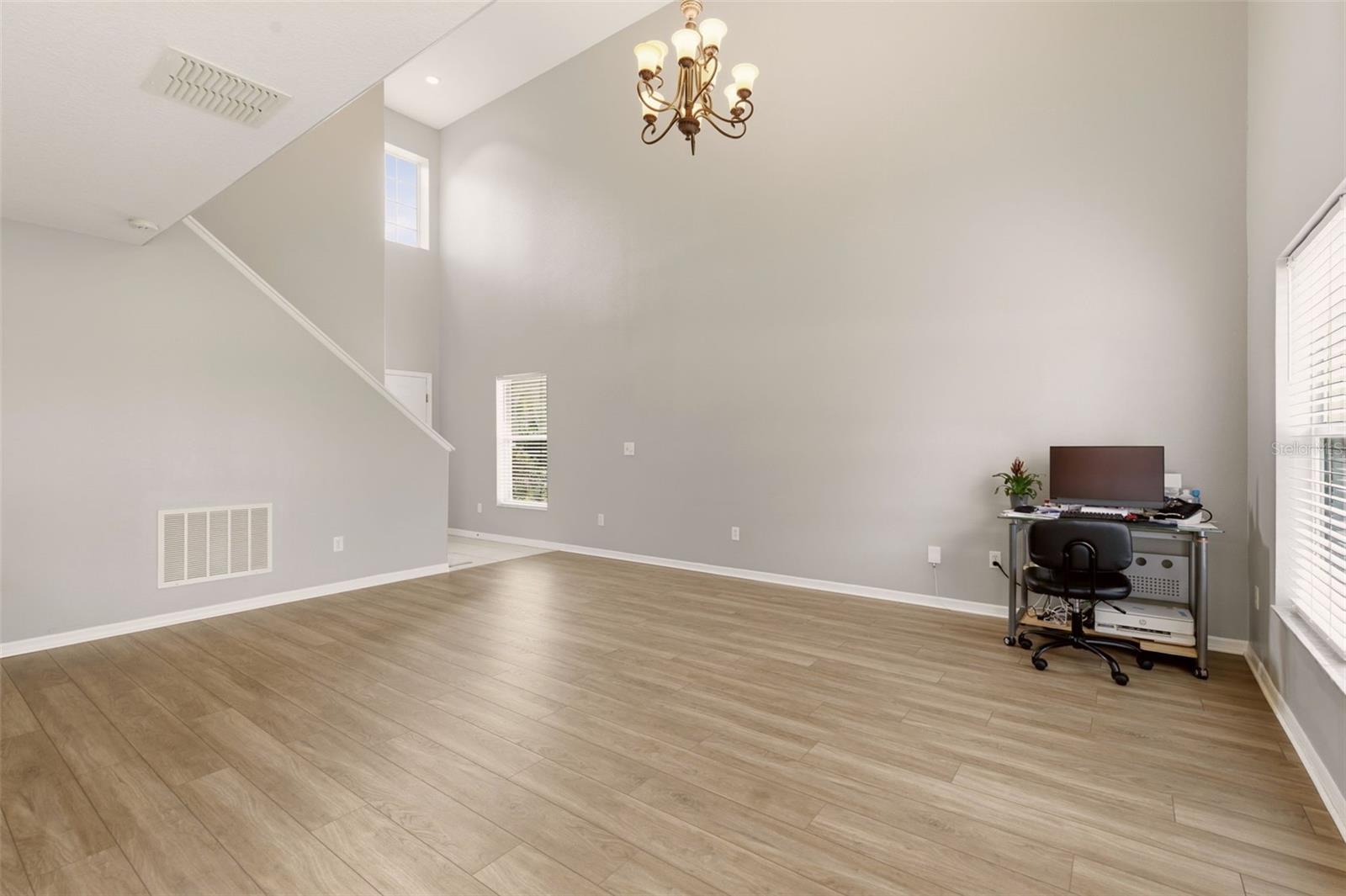 253 BELLA ROSA CIRCLE