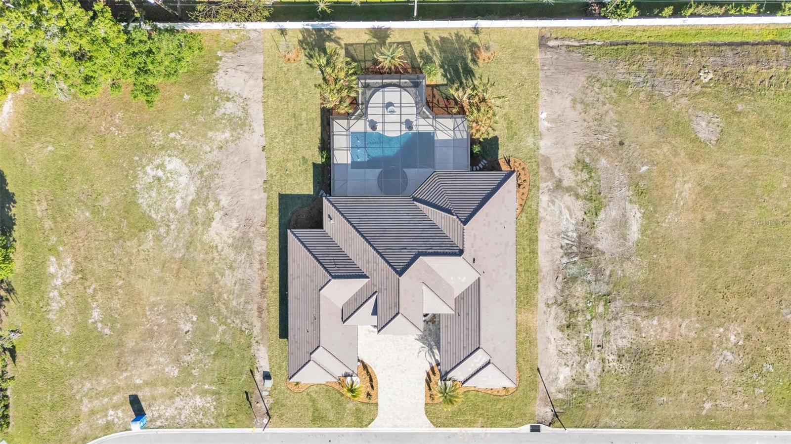 5472 SHOREVIEW DRIVE