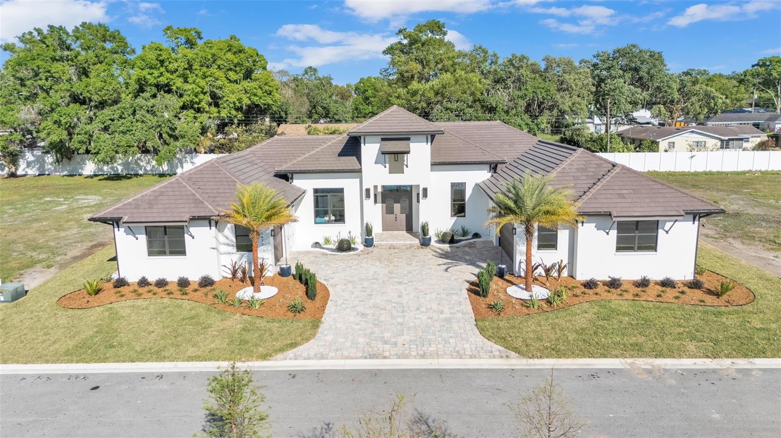 5472 SHOREVIEW DRIVE