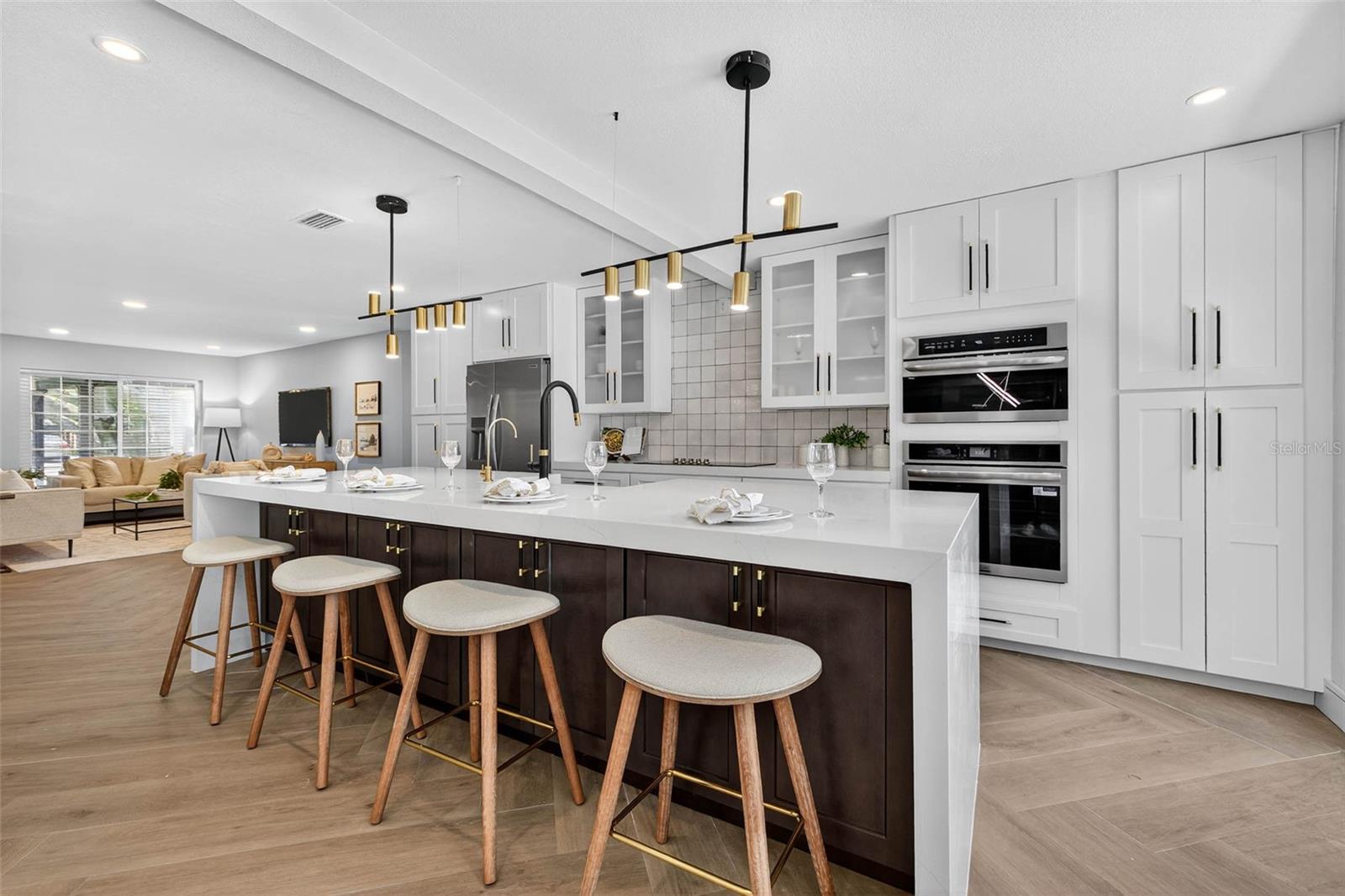 SHORE ACRES OVERLOOK SEC - Residential Lease