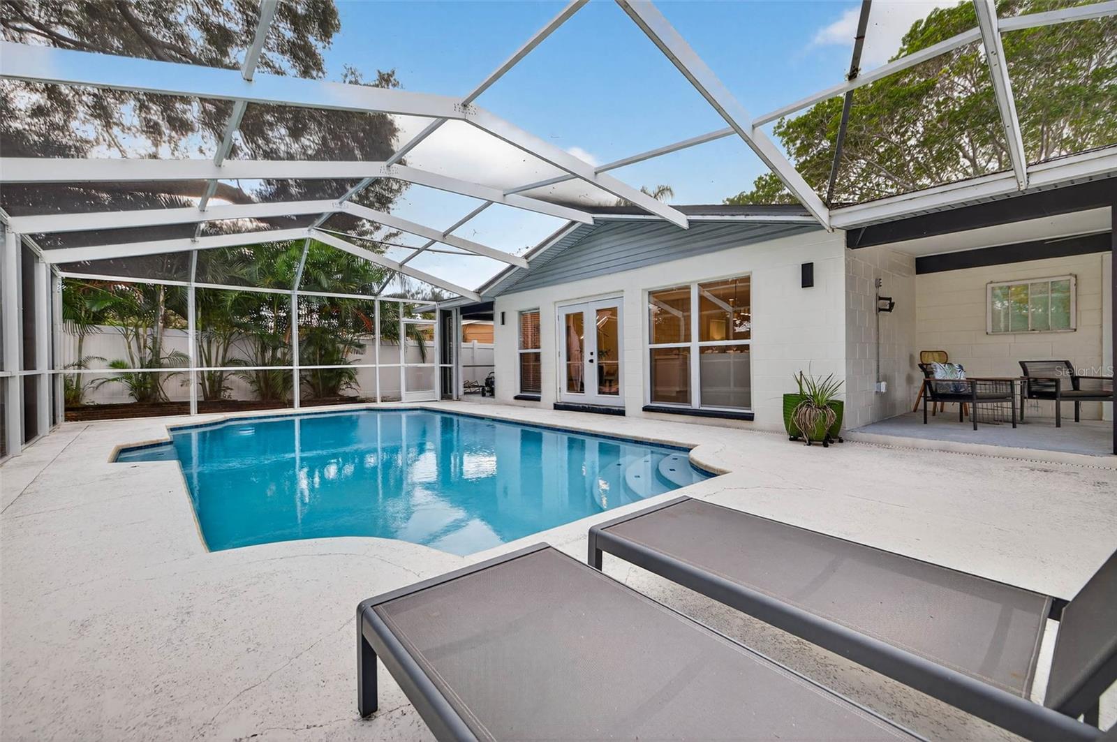 SHORE ACRES OVERLOOK SEC - Residential Lease