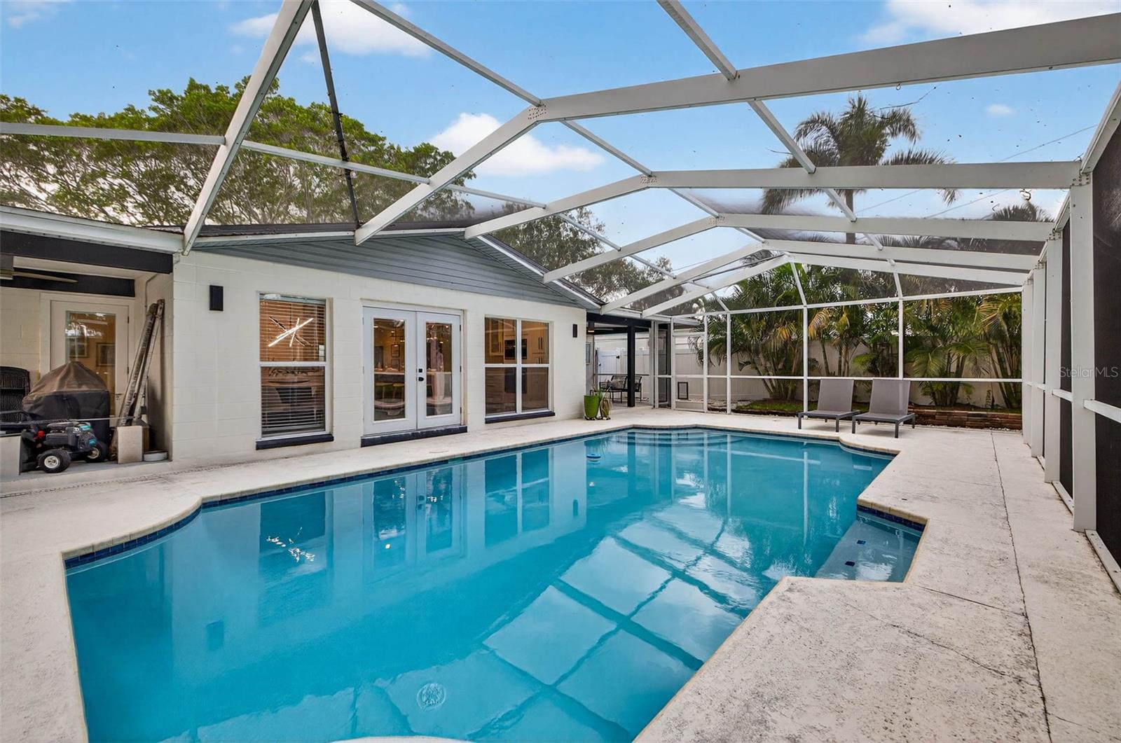 SHORE ACRES OVERLOOK SEC - Residential Lease