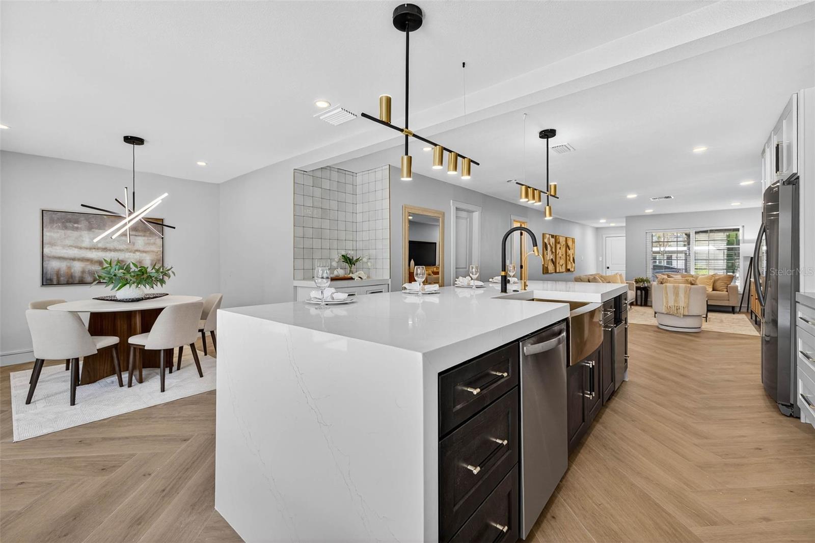 SHORE ACRES OVERLOOK SEC - Residential Lease