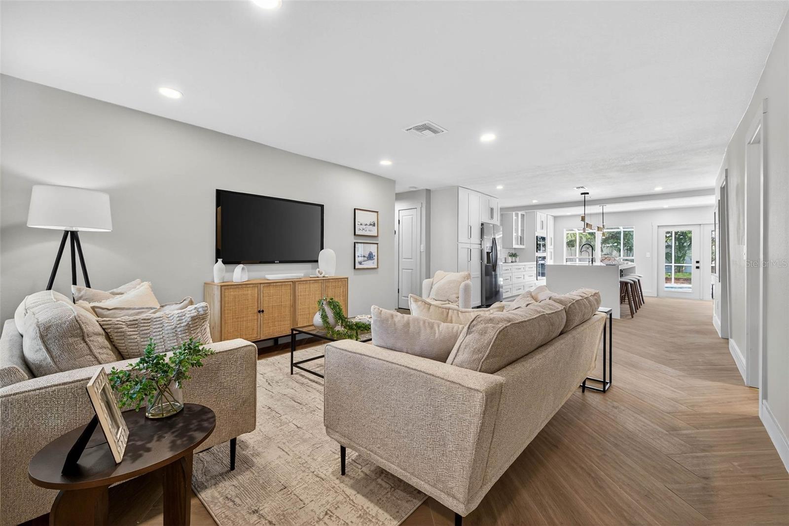 SHORE ACRES OVERLOOK SEC - Residential Lease