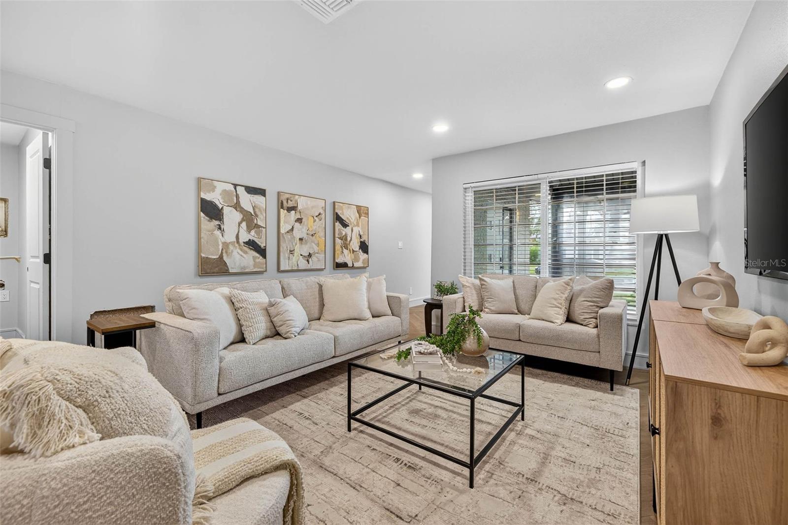 SHORE ACRES OVERLOOK SEC - Residential Lease