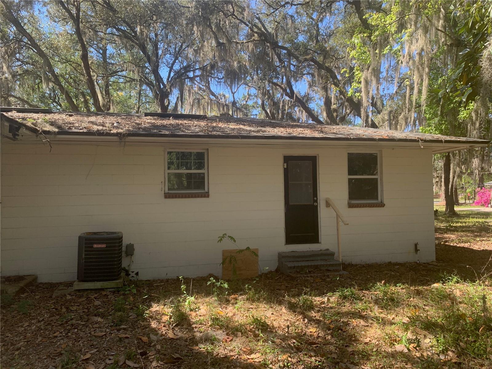 DOCTORS LAKE ESTATES - Residential