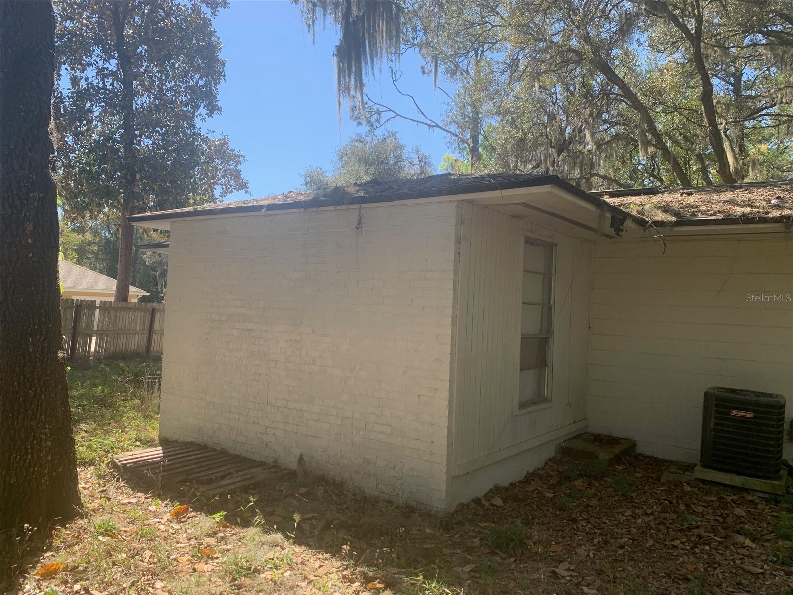 DOCTORS LAKE ESTATES - Residential