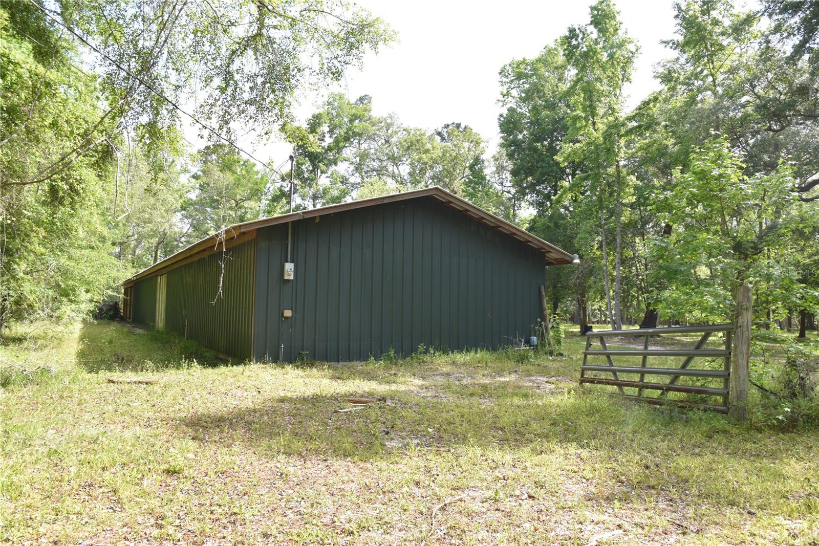 LOG LANDING - Residential