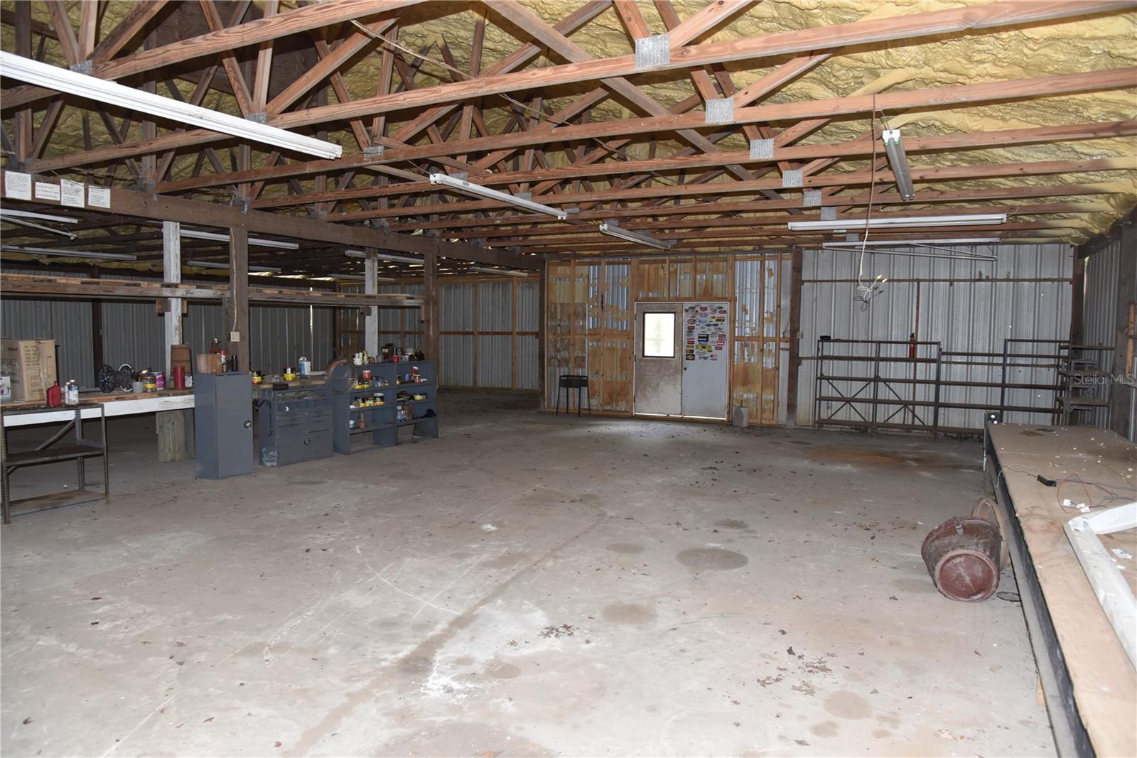 LOG LANDING - Residential