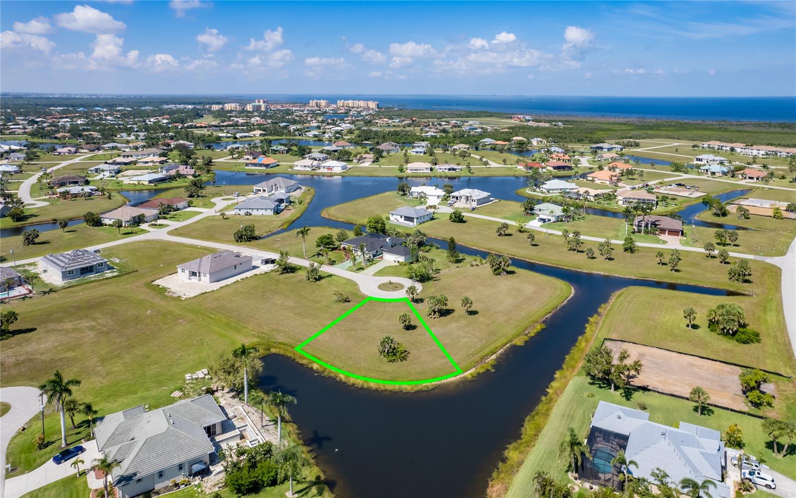 PUNTA GORDA ISLES SEC 21 - Land