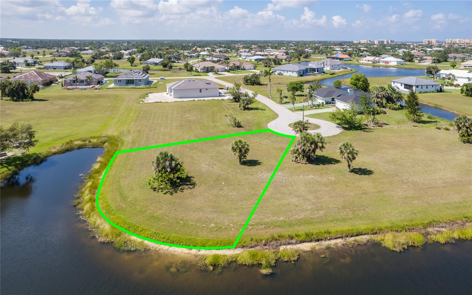 PUNTA GORDA ISLES SEC 21 - Land