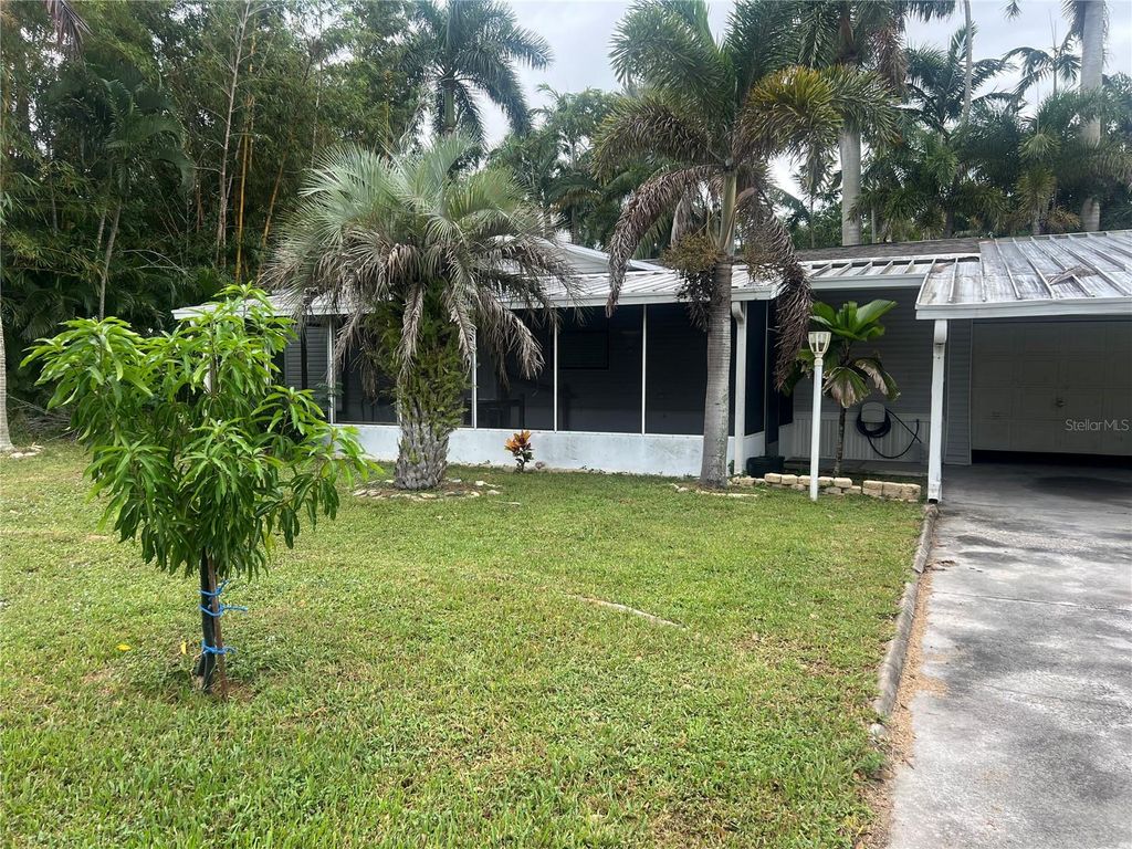 Photo of 2833 SE 18th Terrace, Okeechobee, FL 34974 (MLS # OK225717)