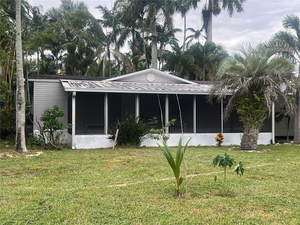 Photo of 2833 SE 18th Terrace, Okeechobee, FL 34974 (MLS # OK225717)