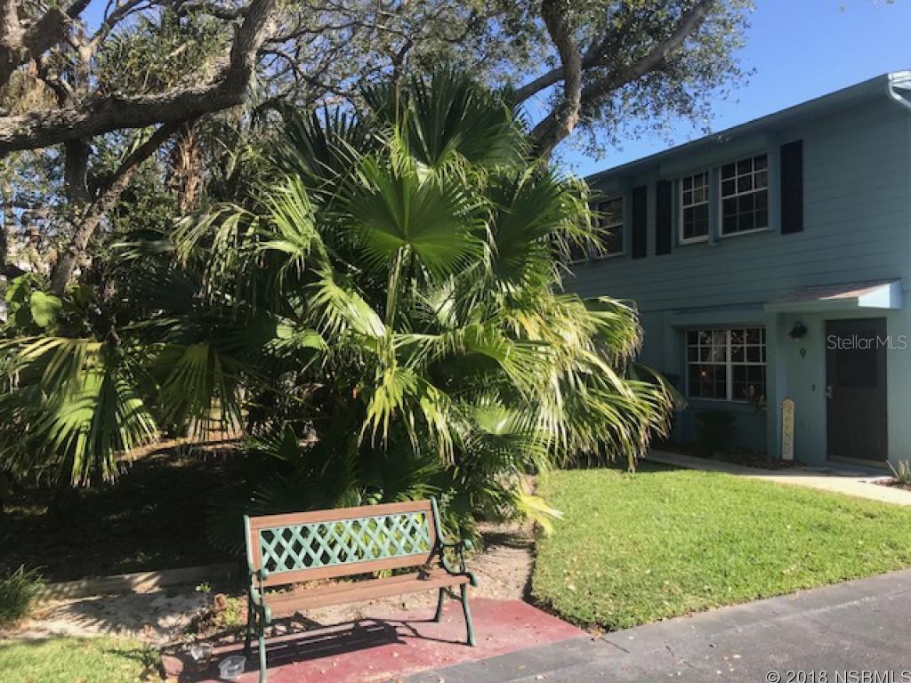 Oaks Condo - Residential