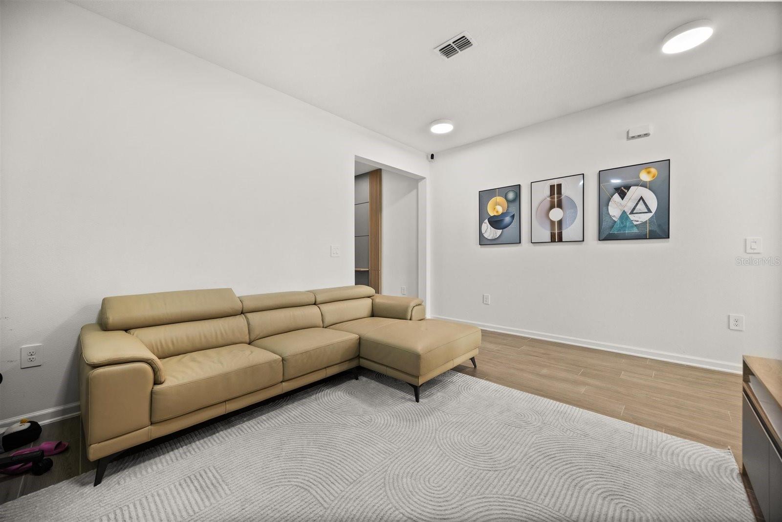 STOREY GROVE PH 5 - Residential Lease