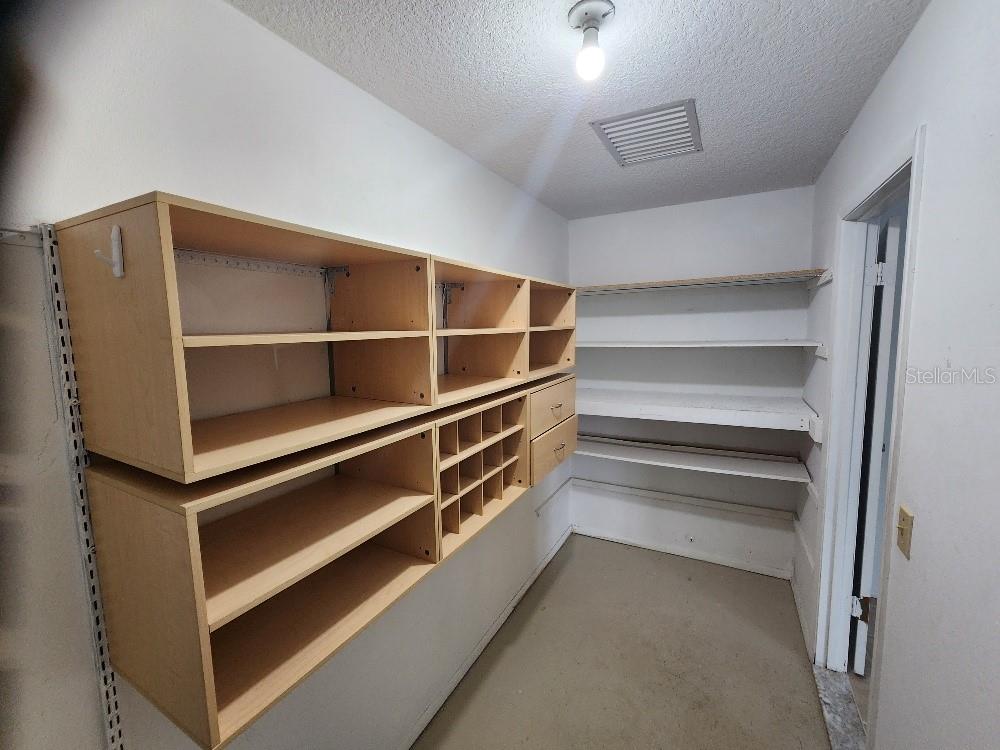 NEW SMYRNA BEACH - Residential