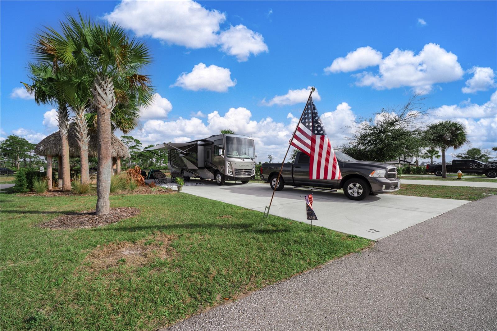 NONRESIDENTIAL CONDO - Land