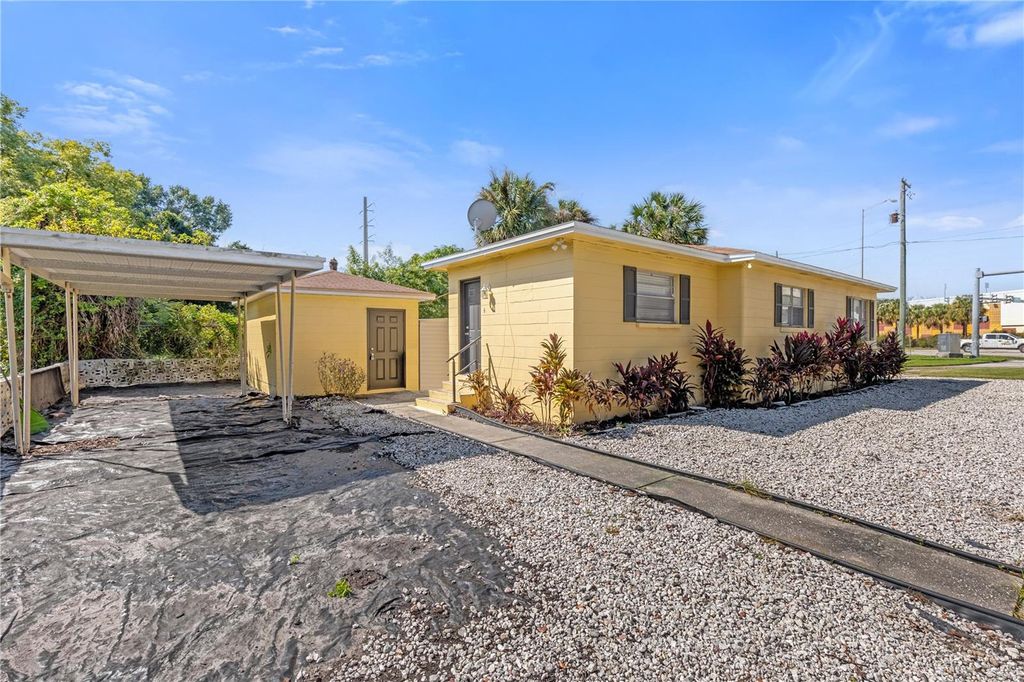 Photo of 309 N 22nd Street, Tampa, FL 33605 (MLS # TB8316262)