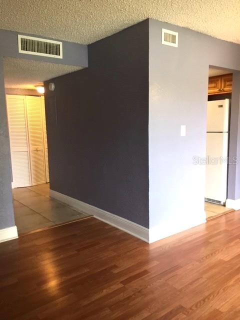 MILLENIUM PALMS BLDG 4757 - Residential