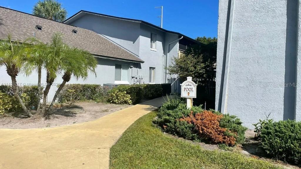 MILLENIUM PALMS BLDG 4757 - Residential