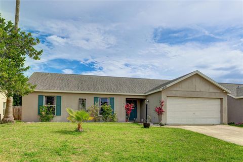 A home in PALMETTO