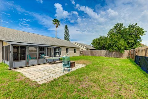 A home in PALMETTO