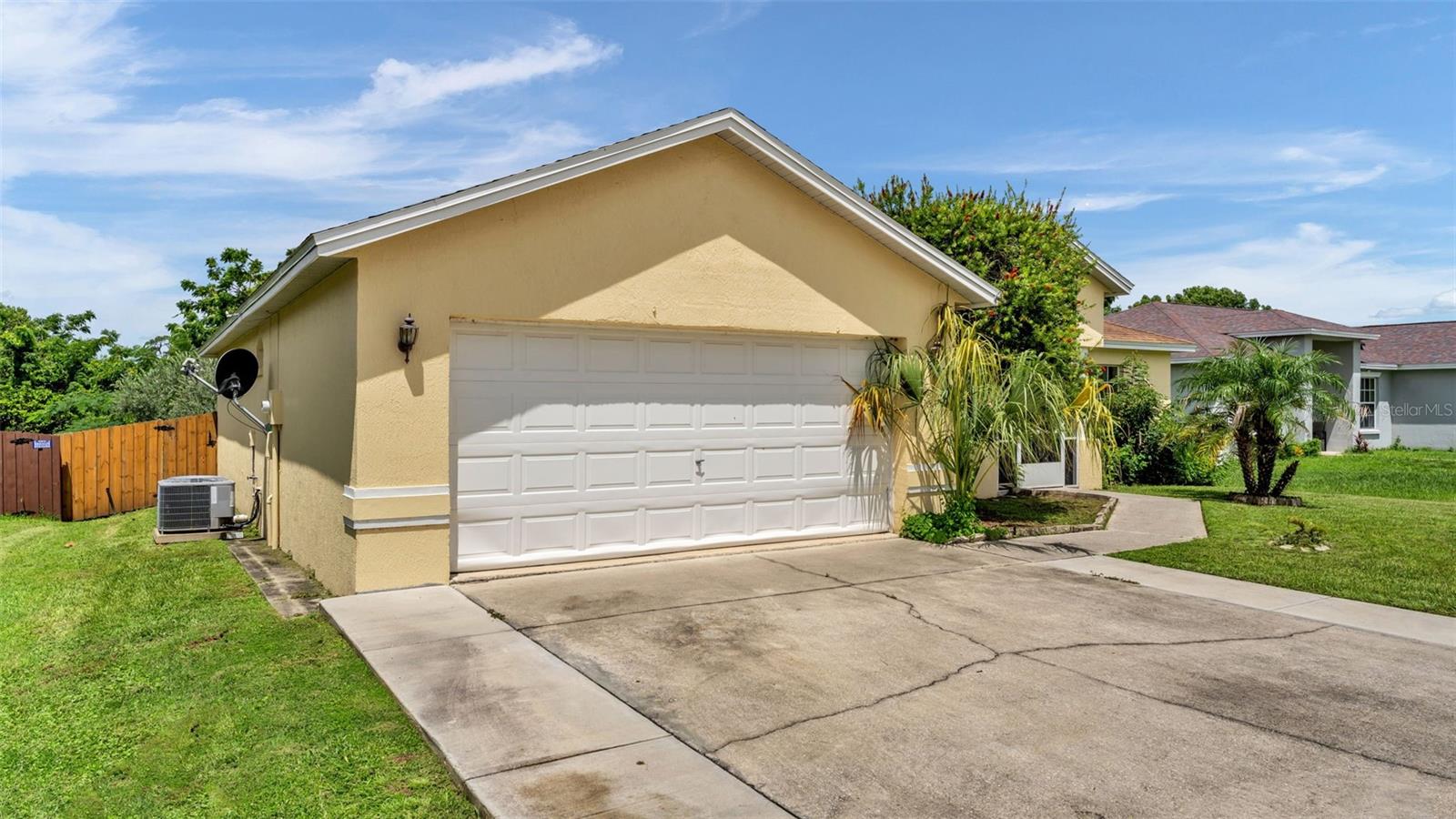 3549 MANOR LOOP