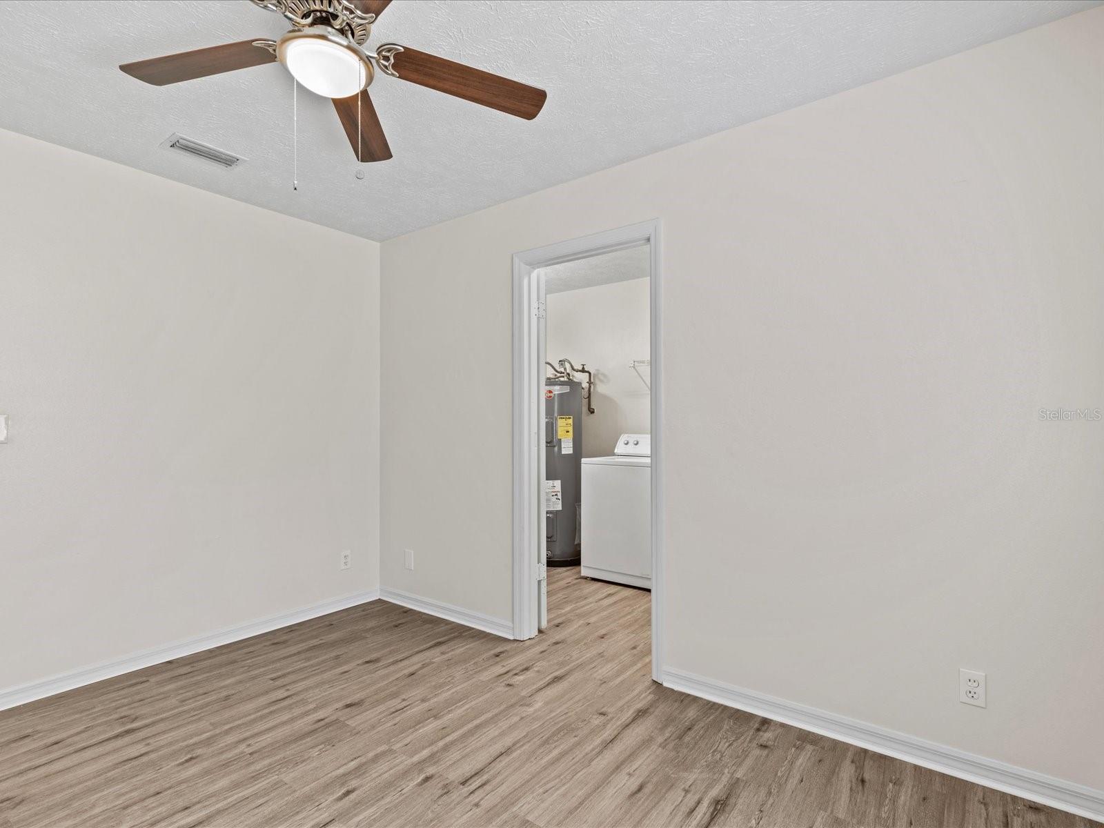 BELLEVIEW HEIGHTS ESTATE - Residential Lease