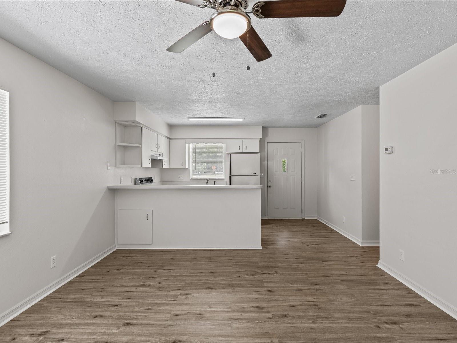 BELLEVIEW HEIGHTS ESTATE - Residential Lease