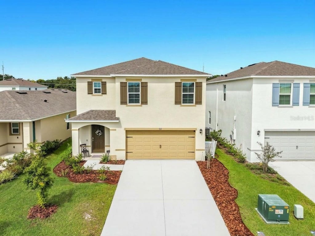 Photo of 182 Amberwood Way, Umatilla, FL 32784 (MLS # G5118759)