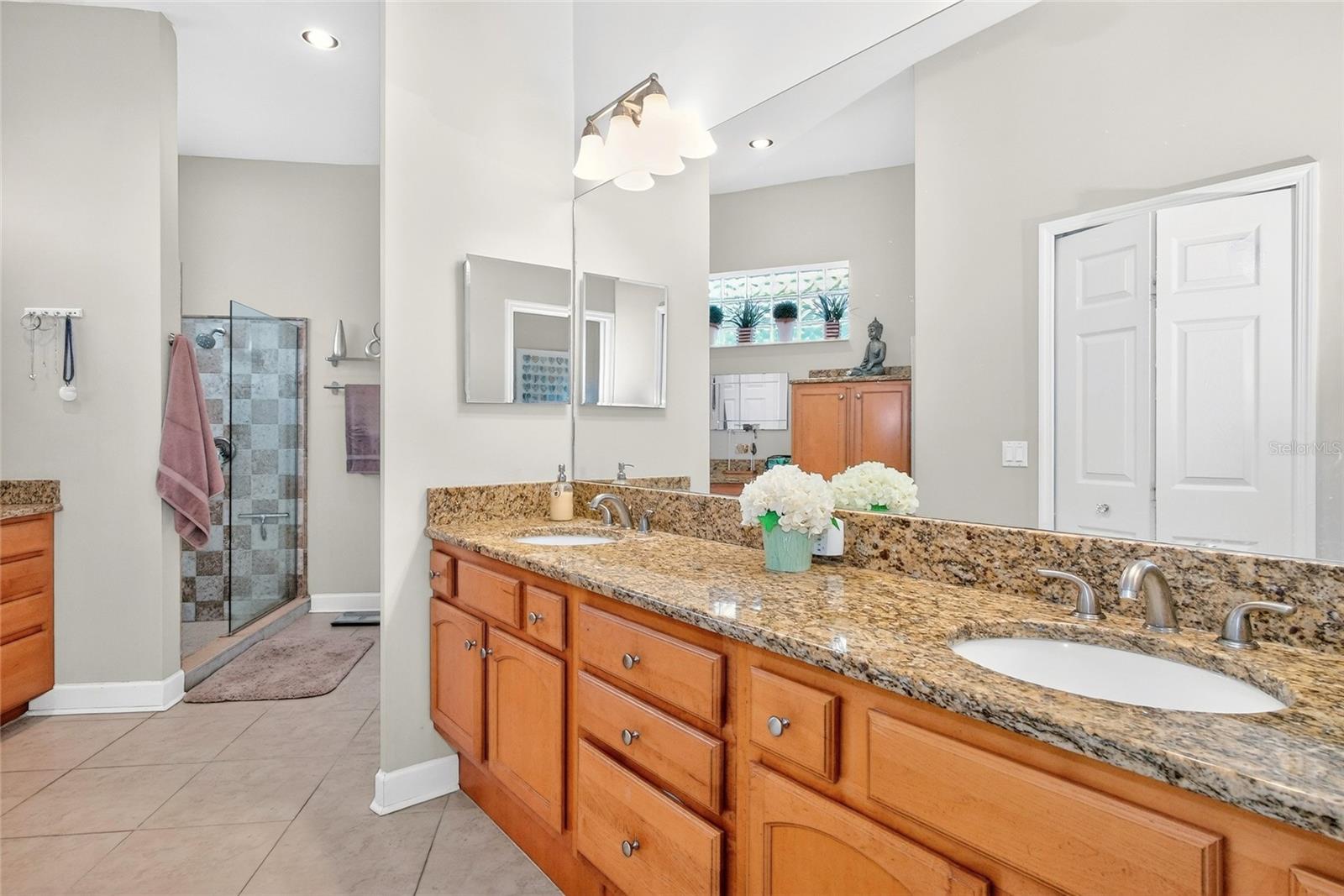 RIVER HILLS / FAIRWAY 01 - Residential