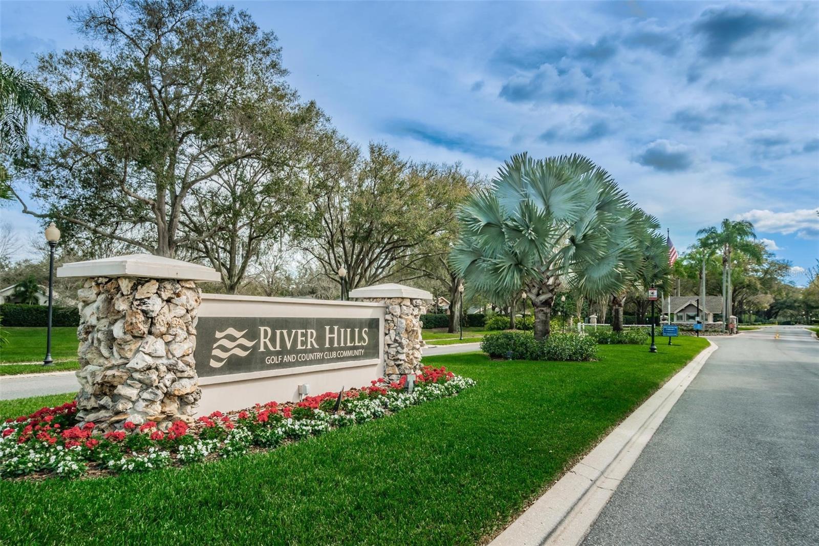 RIVER HILLS / FAIRWAY 01 - Residential