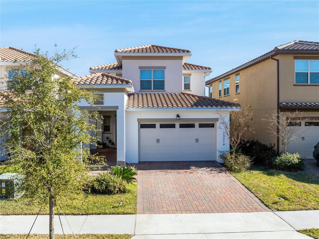 Photo of 13214 Winterton Lane, Orlando, FL 32832 (MLS # O6381806)