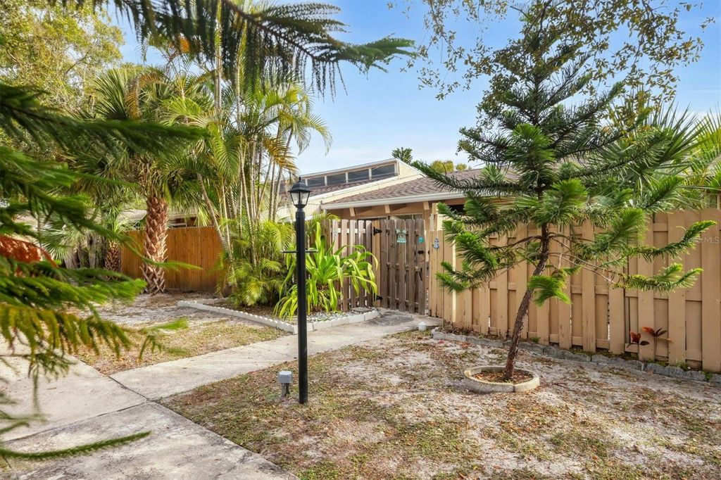 Photo of 500 N Jefferson Avenue #C3, Sarasota, FL 34237 (MLS # A4677561)