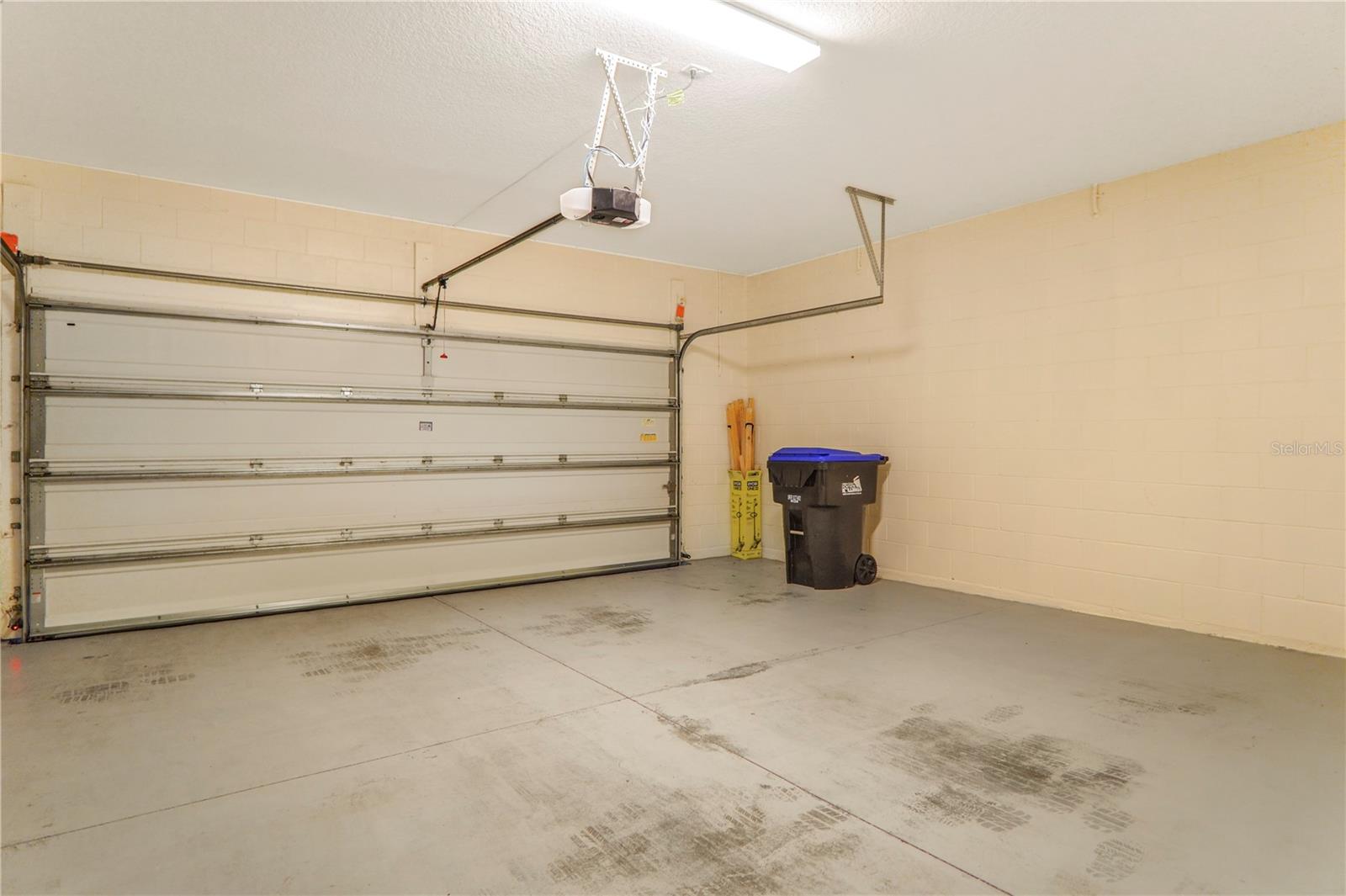 WINDERMERE TRLS PH 1C - Residential Lease