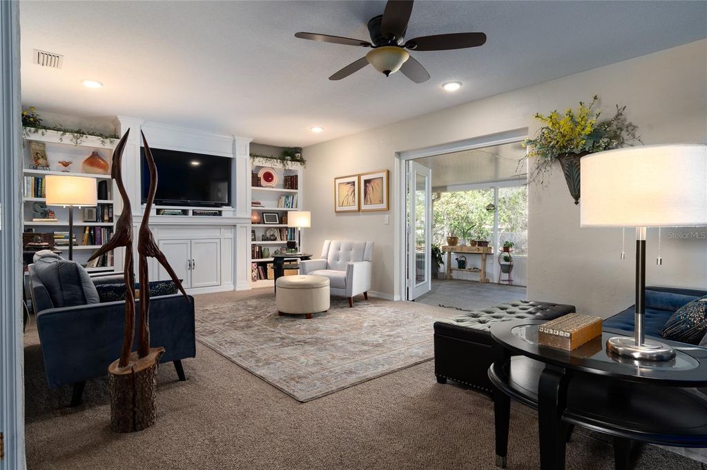 Photo of 1609 Pine Ave, Deland, FL 32724 (MLS # V4947677)