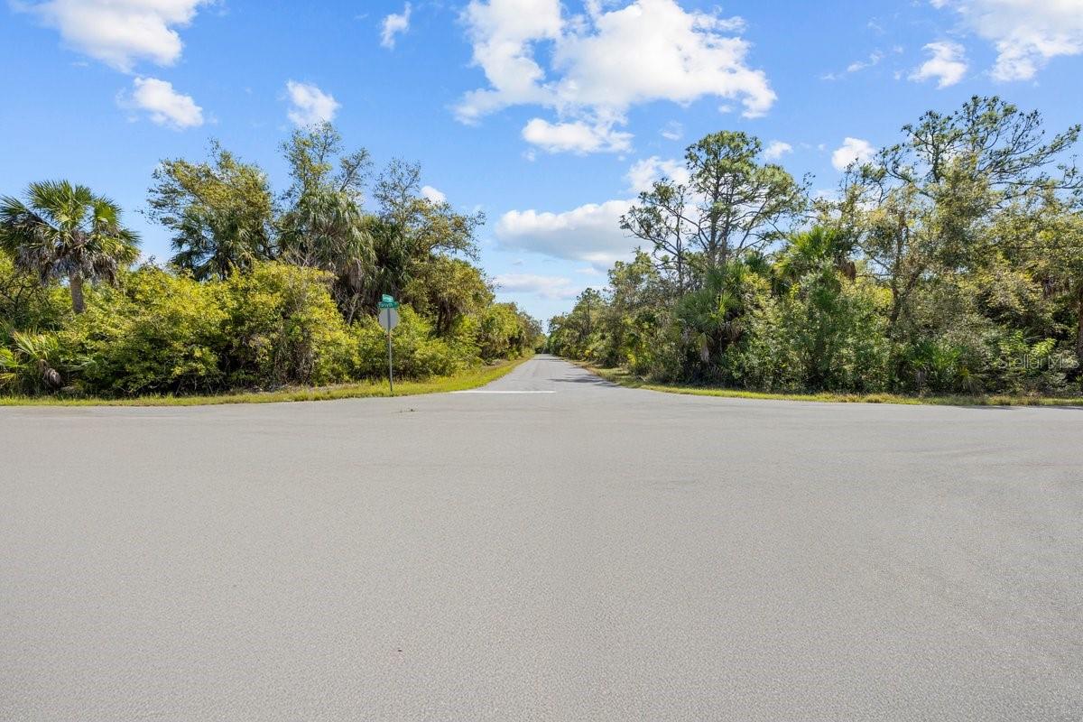 PORT CHARLOTTE SEC 008 - Land