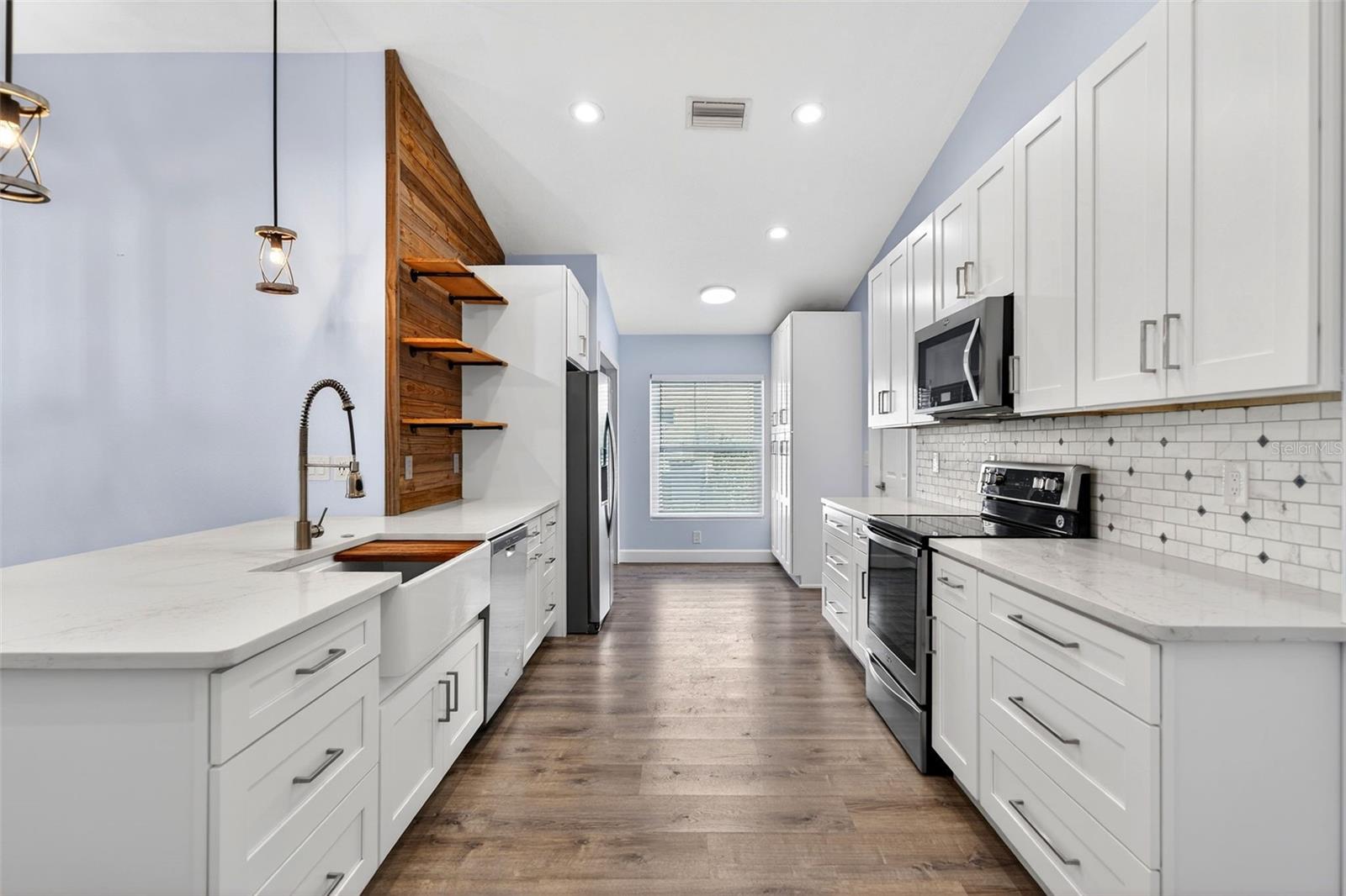 SABAL HARBOUR PH VIII - Residential