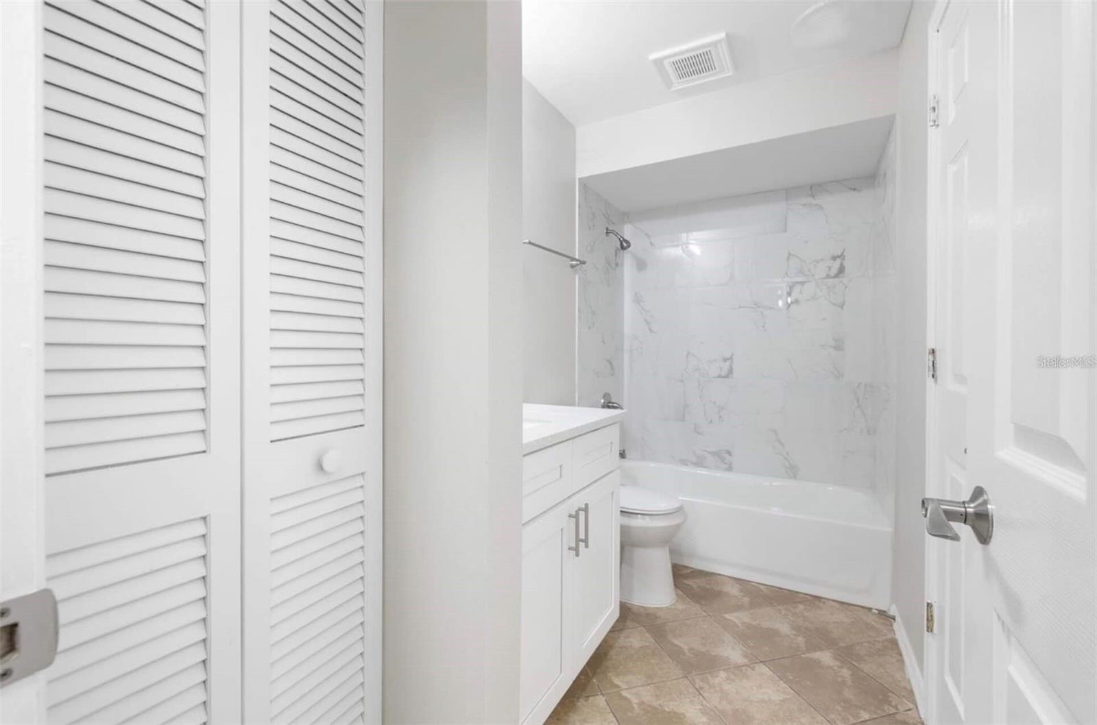 PINEHURST PARK REP OF - Residential Lease