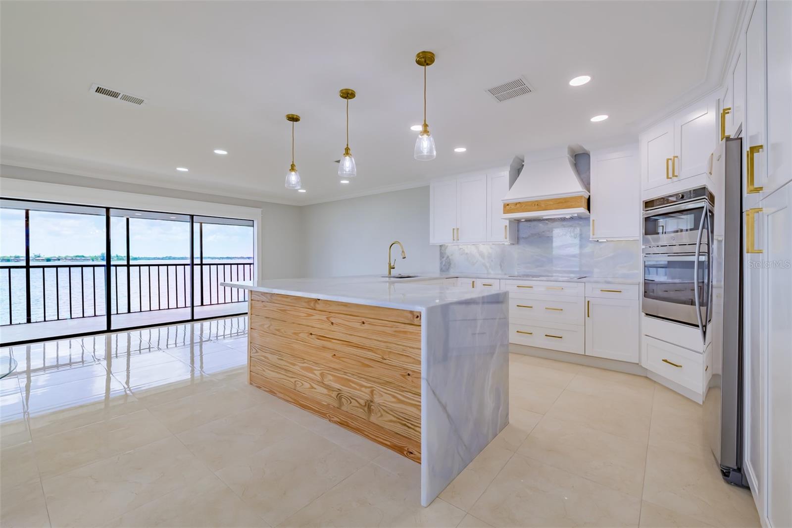 MANATEE MOORINGS CONDO - Residential Lease