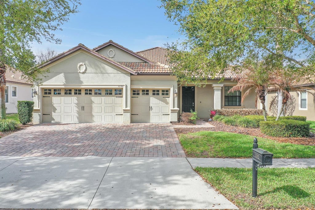 Photo of 1392 Palmetto Dunes Street, Davenport, FL 33896 (MLS # S5156588)