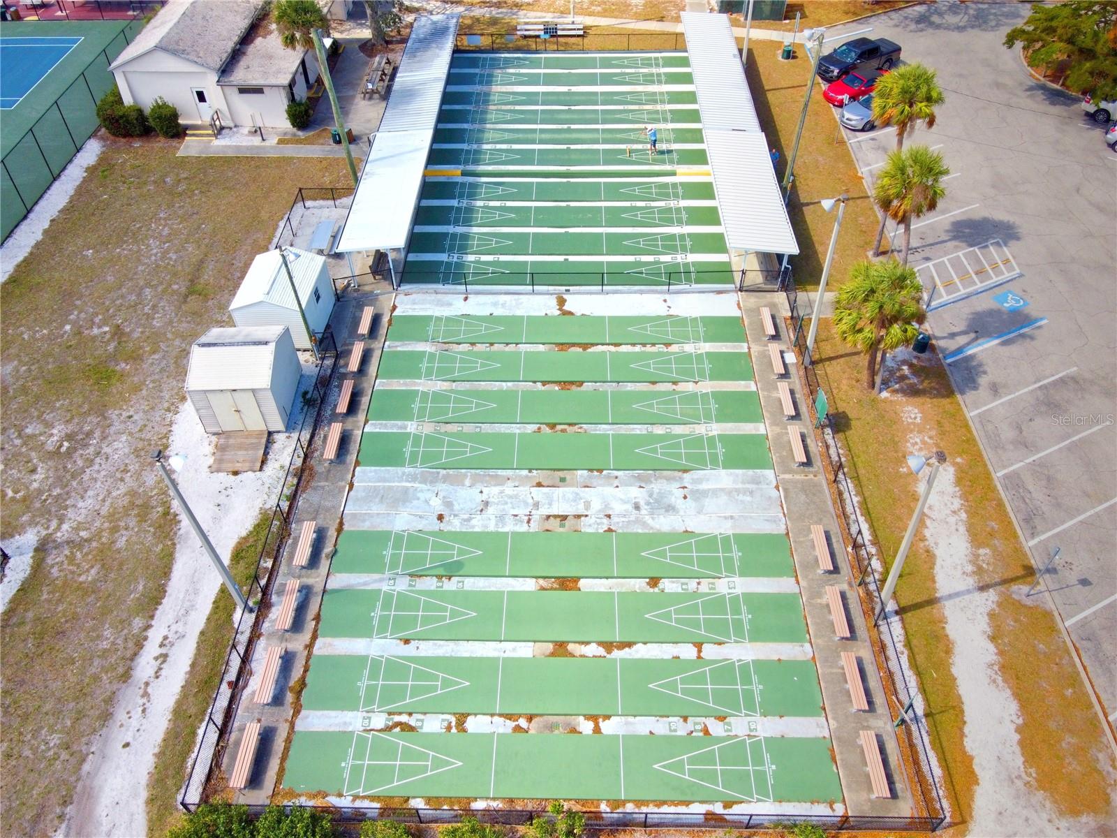 GOLDEN BEACH - Residential